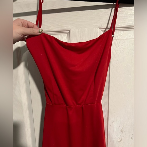 red backless mini dress - Picture 4 of 5